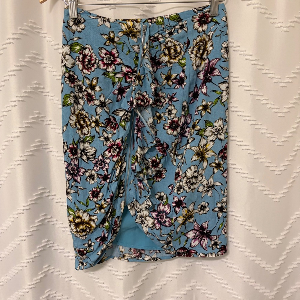 GUESS Dotty Ruched Zipped Skirt Riot Bloom Blue Wave Floral Mini W83D20RA1E0 4